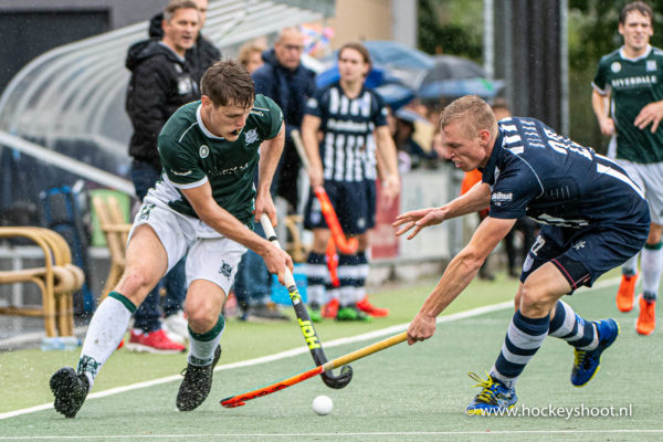 29-09-2019: Hockey: Mannen HDM v Cartouche: Den Haag Hockey Livera Hoofdklasse 2019 (L-R) Boris Stomps (Cartouche #11) en Niels Blaak (hdm #22)