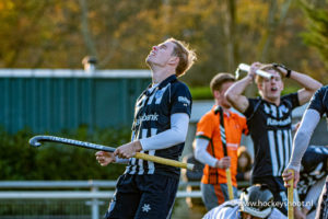 10-11-2019: Hockey: Mannen HDM v Were Di: Den Haag Hockey Hoofdklasse heren 2019 Lennart Kallenberg bij een gemiste kans