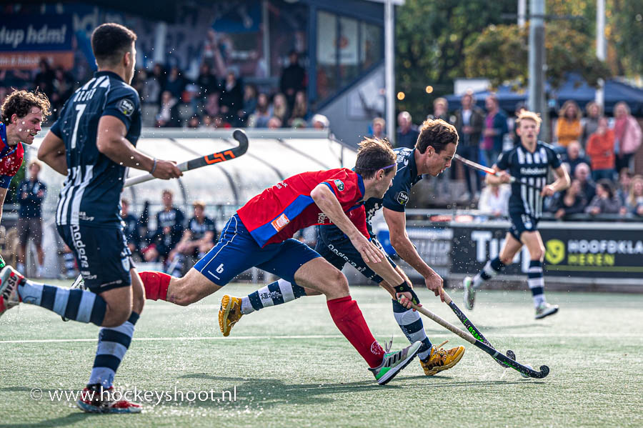 Rick van den IJssel van HDM in de aanval tegen Voordaan