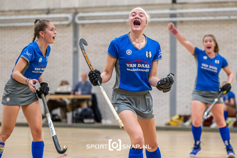 20241215_FVDL-Sportsnap.nl_Zaalhockey-Cartouche D1 - Ring Pass D1